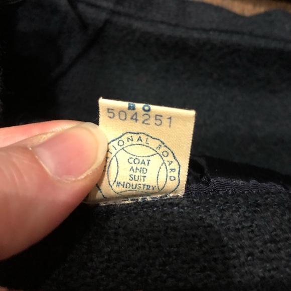 VTG 1950's Higbee’s 100% Wool Two Piece Tailored Jacket & Skirt, Union Made - Picture 4 of 12